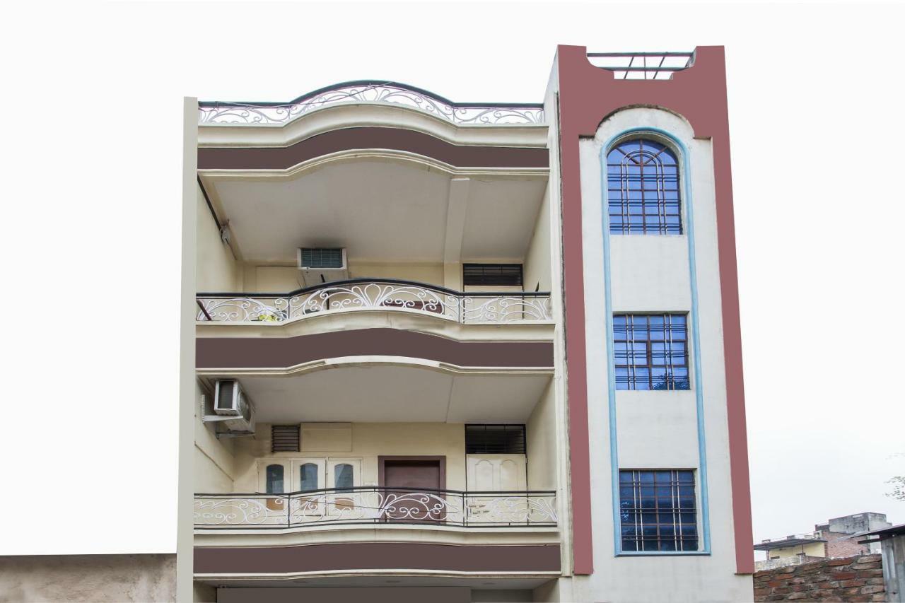Oyo 17161 Hotel Mahalaxmi Ujjain Exterior foto